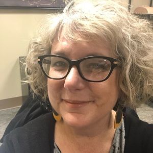 Meet your Posher, Renee